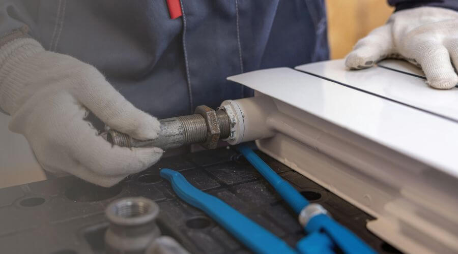 Expert burst pipe repair services in Lewis, KS